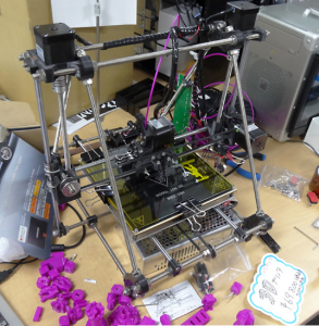 7万円で購入できる3Dプリンタ