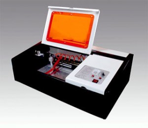 レーザーカッター